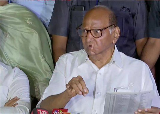 बड़ी खबर LIVE: MVA ने उद्धव ठाकरे के साथ का किया ऐलान, शरद पवार ने कहा- शिवसेना विधायक लौटे तो स्थिति बदल जाएगी
