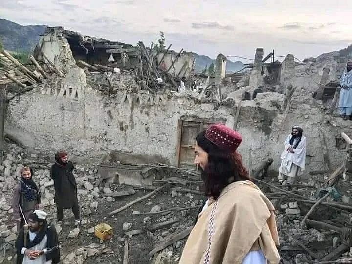 अफगानिस्तान में भूकंप से भारी तबाही, 950 से ज्यादा लोगों की मौत, 600 से अधिक घायल