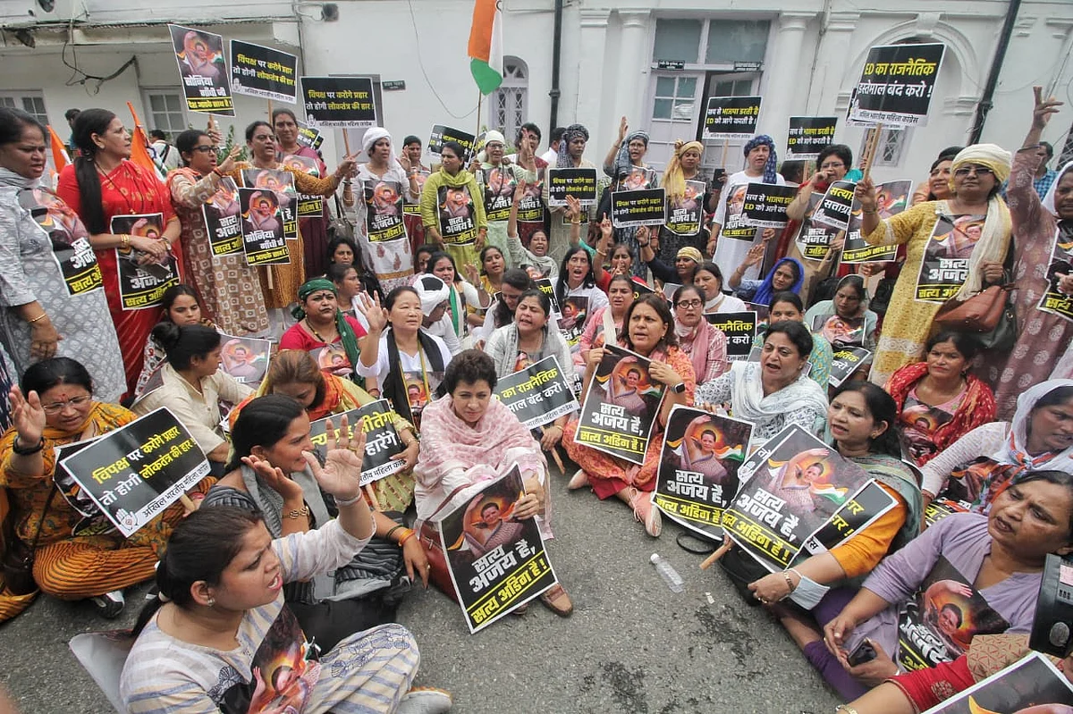 सोनिया गांधी को ईडी दफ्तर बुलाकर क्या मोदी सरकार ने राजनीतिक गलती कर दी!