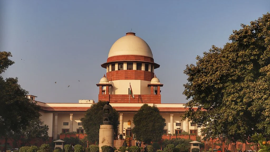 महाराष्ट्र राजनीतिक संकट पर सुप्रीम कोर्ट में अब एक अगस्त को अगली सुनवाई, SC ने शिंदे गुट से मांगा हलफनामा