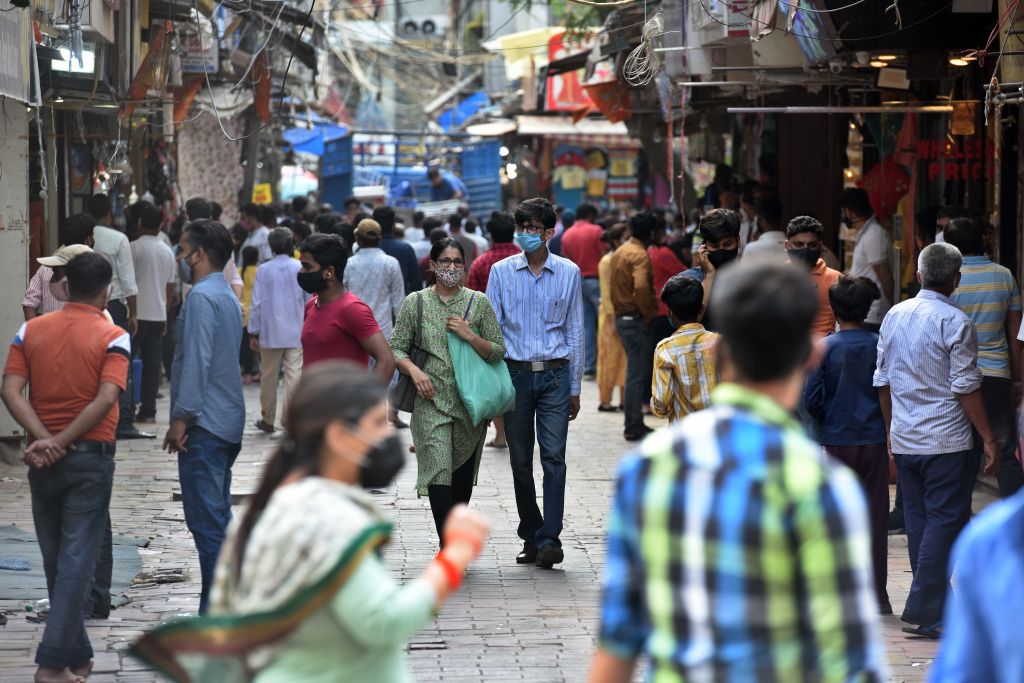 भारत में कम नहीं हो रहा कोरोना का कहर! 24 घंटों में 16 हजार से ज्यादा मामले आए सामने, 26 लोगों की हुई मौत