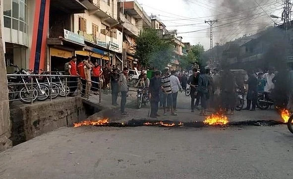 दुनिया की खबरें: ब्राजील में फिर ताल ठोकेंगे पूर्व राष्ट्रपति लूला, POK में मंहगाई, उत्पीड़न के खिलाफ भारी प्रदर्शन