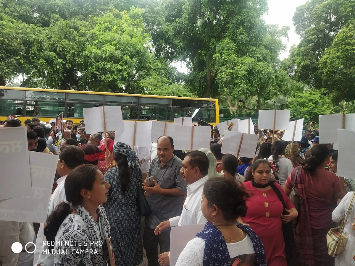 सोनिया गांधी को ईडी दफ्तर बुलाकर क्या मोदी सरकार ने राजनीतिक गलती कर दी!