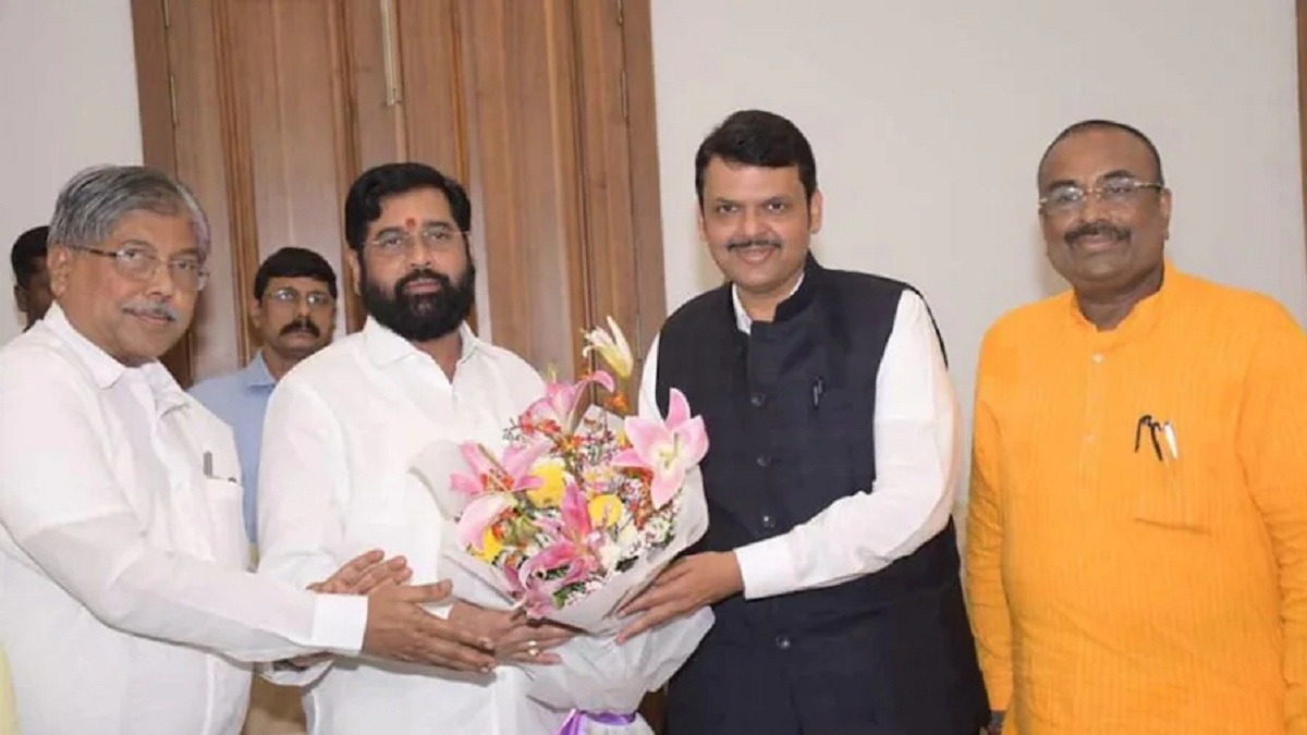 महाराष्ट्र विधानसभा में शिवसेना का दफ्तर सील, एकनाथ शिंदे ने आदित्य ठाकरे समेत सभी विधायकों को जारी किया व्हिप