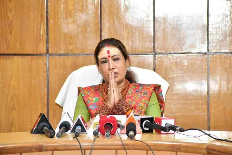 उत्तराखंड: मंत्री रेखा आर्य के विभाग के एक नए लेटर को लेकर मचा बवाल! पत्र में अधिकारियों को दिए शिवालयों में जलाभिषेक के आदेश