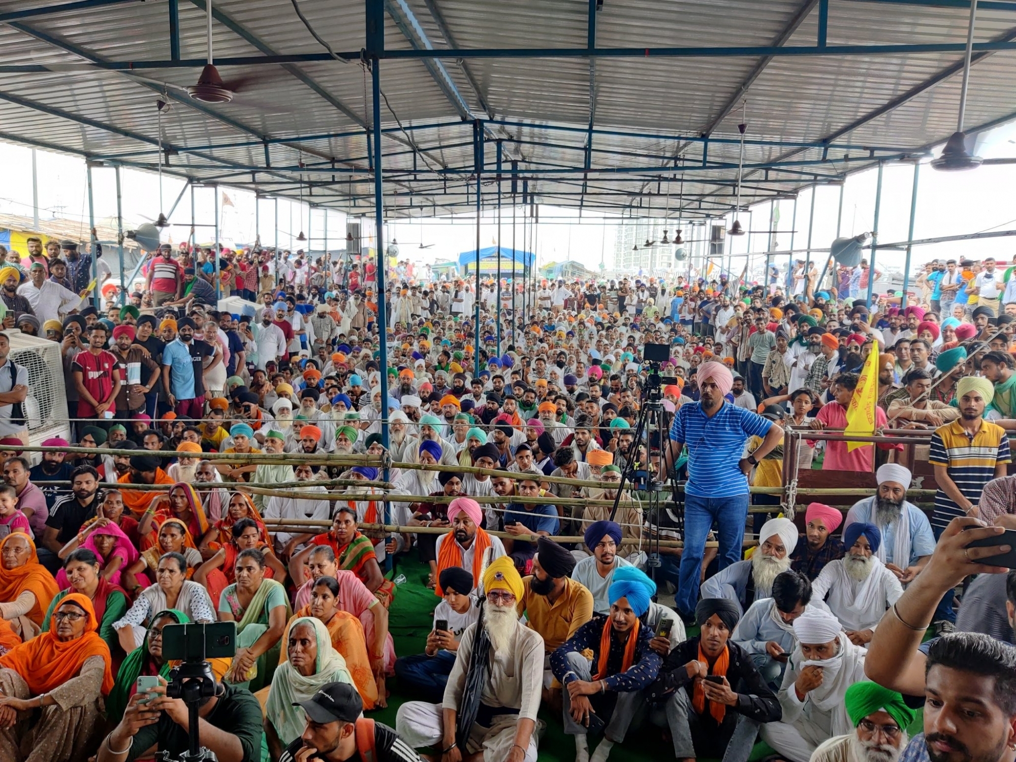 यूपी : लखीमपुर खीरी में किसानों का 75 घंटे का धरना शुरू, इन मांगों के लिए कर रहे हैं प्रदर्शन