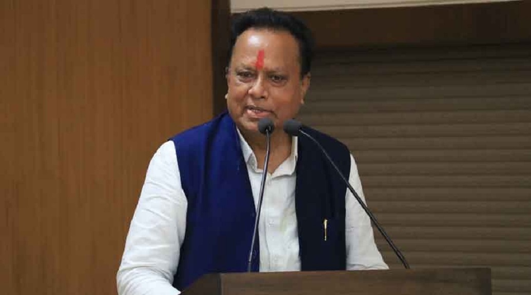 गुजरात के किसानों से कांग्रेस का बड़ा वादा, सत्ता में आने पर करेंगे कर्ज माफ, पहली कैबिनेट बैठक में होगा फैसला
