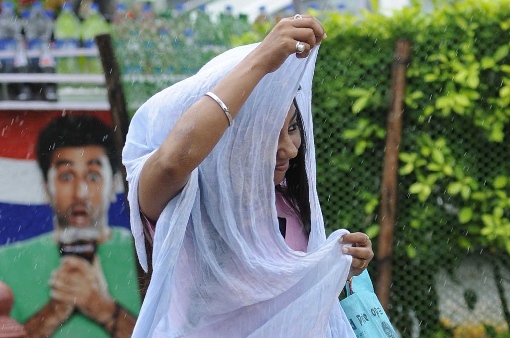 दिल्ली में बारिश थमने के बाद उमस भरी गर्मी का कहर, सुबह से ही पसीना छुड़ाने वाली गर्मी, जानें IMD ने क्या कहा?