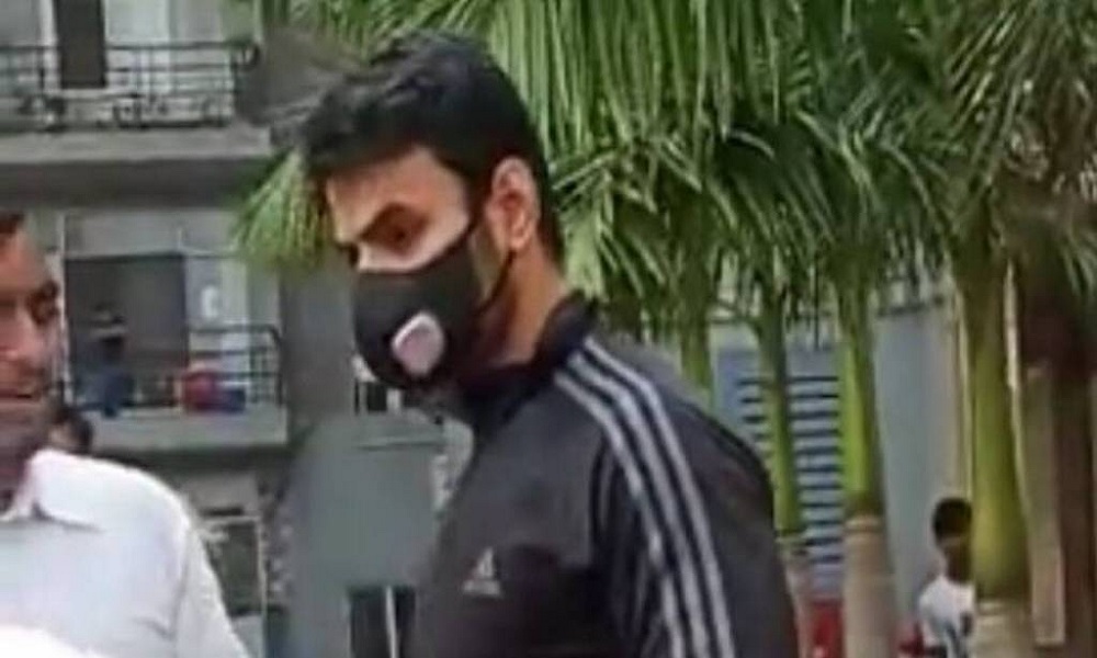नोएडा: फरार नेता श्रीकांत त्यागी ने सूरजपुर कोर्ट में दी सरेंडर की अर्जी, कोर्ट ने दी 10 अगस्त की तारीख