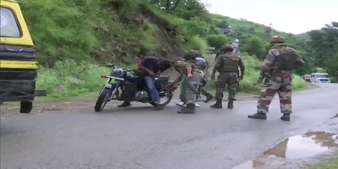 15 अगस्त से पहले जम्मू-कश्मीर में बड़ी आतंकी साजिश! परगल आर्मी कैंप में घुस रहे  2 आतंकी मारे गए, 3 जवान शहीद