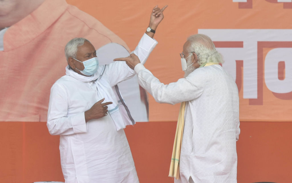 पहले ही लिखी जा चुकी थी नीतीश के NDA से अलग होने की पटकथा! जानें कब-कब, क्या-क्या हुआ?
