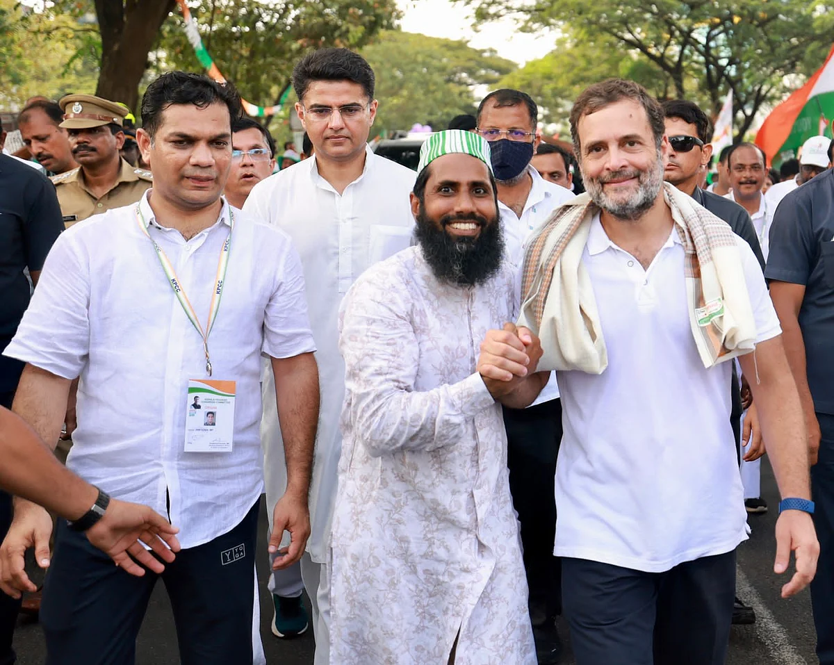 कांग्रेस की 'भारत जोड़ो यात्रा' के 14वें दिन जुड़ते भारत की दिखी अद्भुत तस्वीर