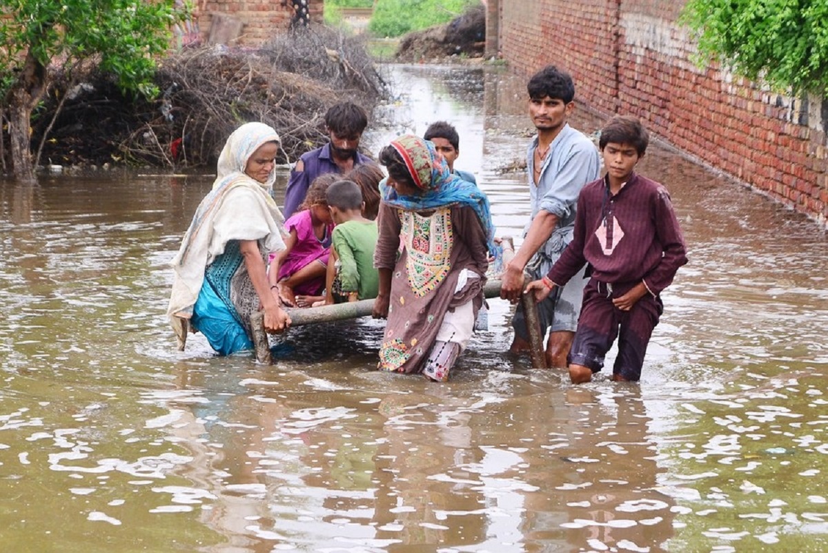 पाकिस्तान में बाढ़ से हाहाकार, इतने लोगों की अब तक हुई मौत, प्रभावित इलाकों में फैल रही बीमारियां