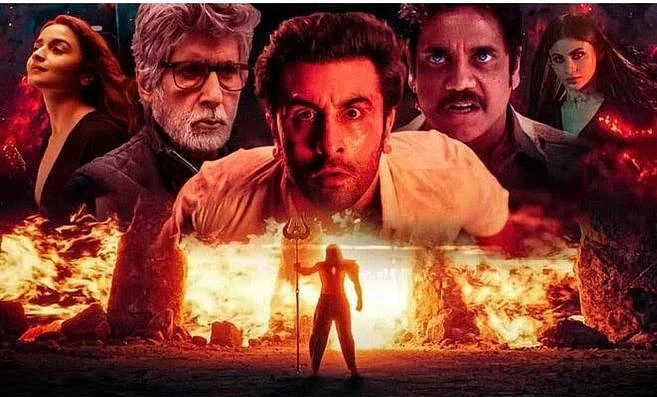 ब्रह्मास्त्रः औसत पटकथा और संवाद के साथ रणवीर मोह में डूबी फिल्म, अपने वीएफएक्स और गीतों से बांधती है