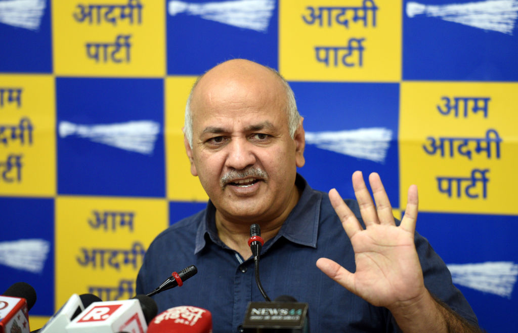 अमानातुल्लाह खान की गिरफ्तारी पर सिसोदिया भड़के, लगाए गंभीर आरोप, कहा- नेताओं को तोड़ने के लिए ऑपरेशन लोटस जारी