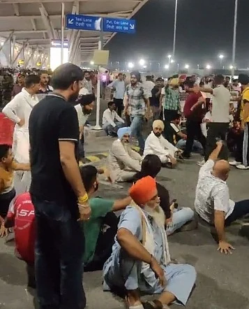 अर्थ जगत की खबरें: बॉन्ड के जरिए 10,000 करोड़ रुपये जुटाएगा HDFC और ट्विटर ने 45 हजार से अधिक खातों को किया बैन