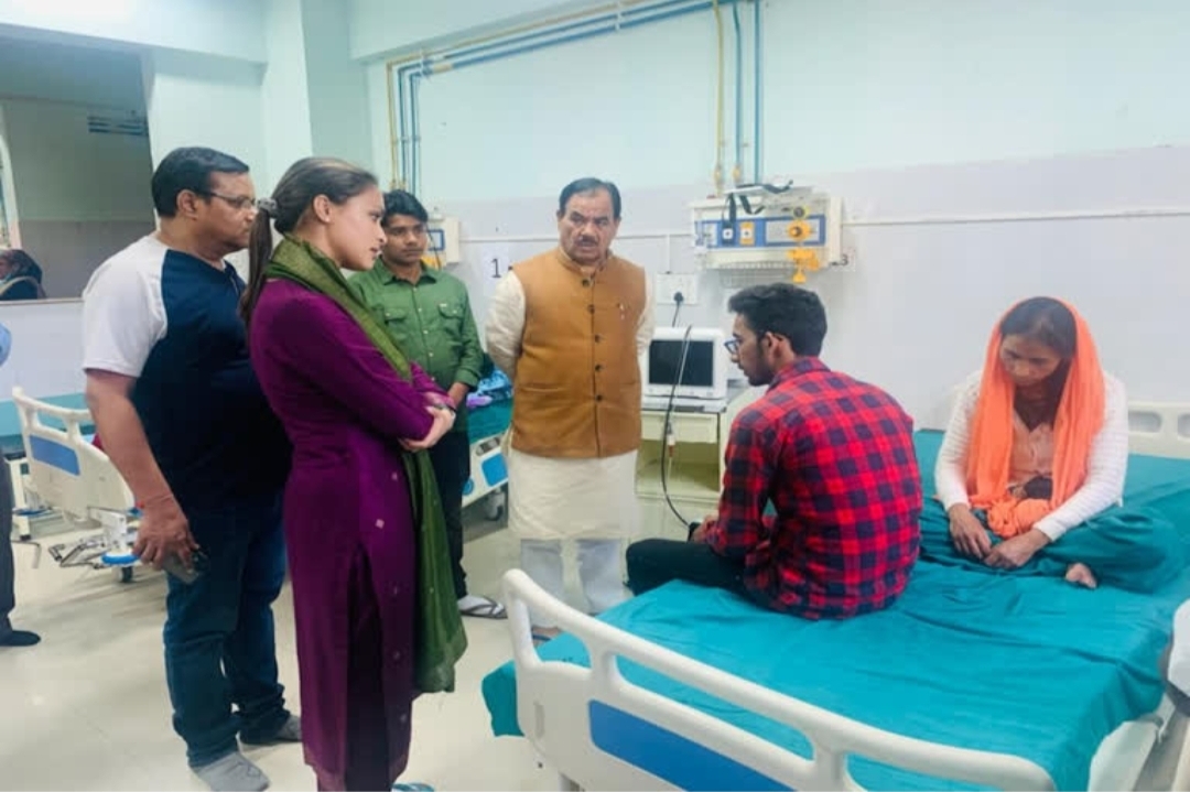 Ankita Bhandari Case: फिर बिगड़ी अंकिता की मां की तबीयत, बहु अनुकृति के साथ अस्पताल पहुंचे पूर्व मंत्री हरक सिंह रावत