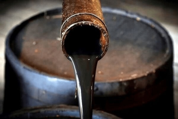 अर्थ जगत की खबरें: केंद्र ने घरेलू कच्चे तेल पर टैक्स बढ़ाया और जैक डोरसी के ट्वीट पर मस्क ने किया रिएक्ट