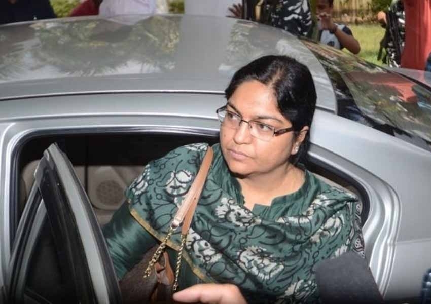 मनरेगा घोटाला: झारखंड की निलंबित आईएएस पूजा सिंघल और उनके पति सहित 6 की संपत्ति जब्त करेगी ED