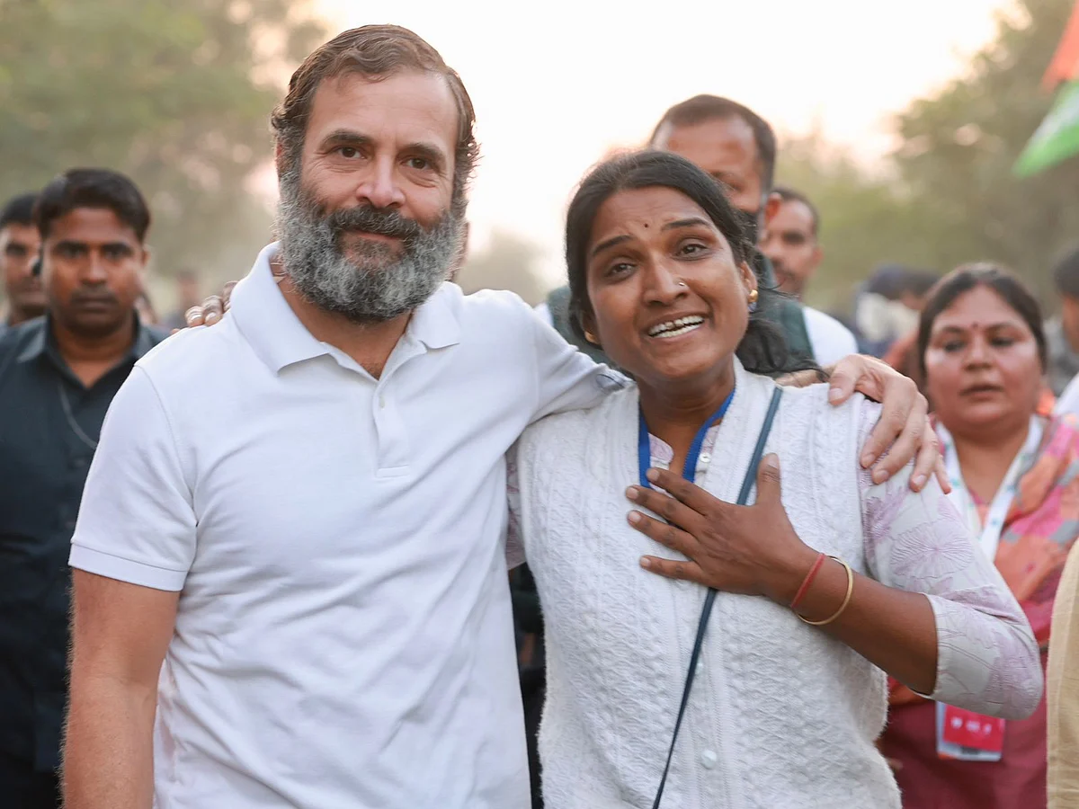 इंदिरा गांधी की जयंती पर 'भारत जोड़ो यात्रा' में महिलाओं का हुजूम, राहुल गांधी के साथ कदमताल मिलाते दिखी नारी शक्ति