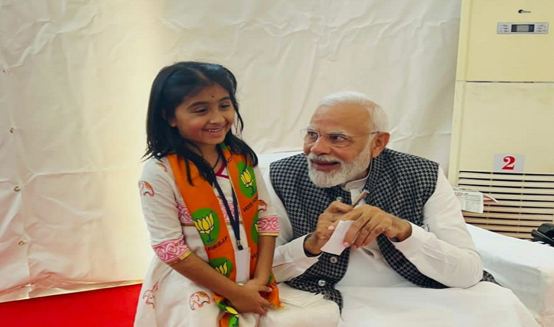 गुजरात चुनाव के प्रचार में बच्चों का इस्तेमाल कर रहे हैं पीएम मोदी, कांग्रेस का आरोप, चुनाव आयोग से की शिकायत
