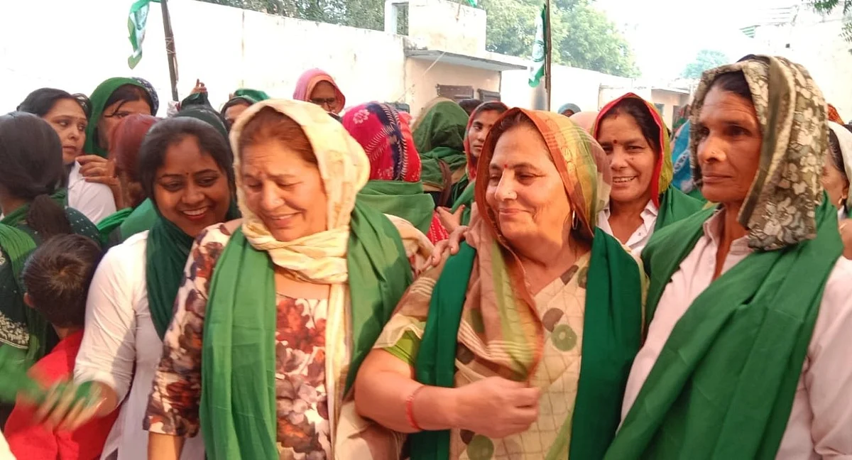किसान हितों के लिए अब सड़क पर लड़ेंगी महिला किसान, मुजफ्फरनगर में पहली बार हुई 'हरी चुनरी महिला किसान पंचायत'