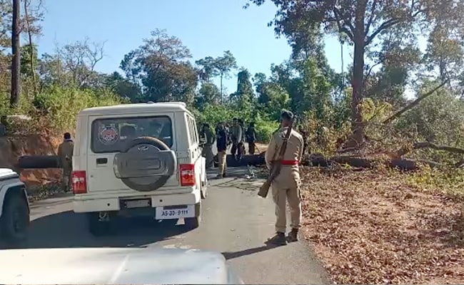 असम-मेघालय हिंसा की CBI जांच को तैयार हुआ केंद्र, घटना के खिलाफ शिलांग में कैंडल मार्च के दौरान भड़की हिंसा