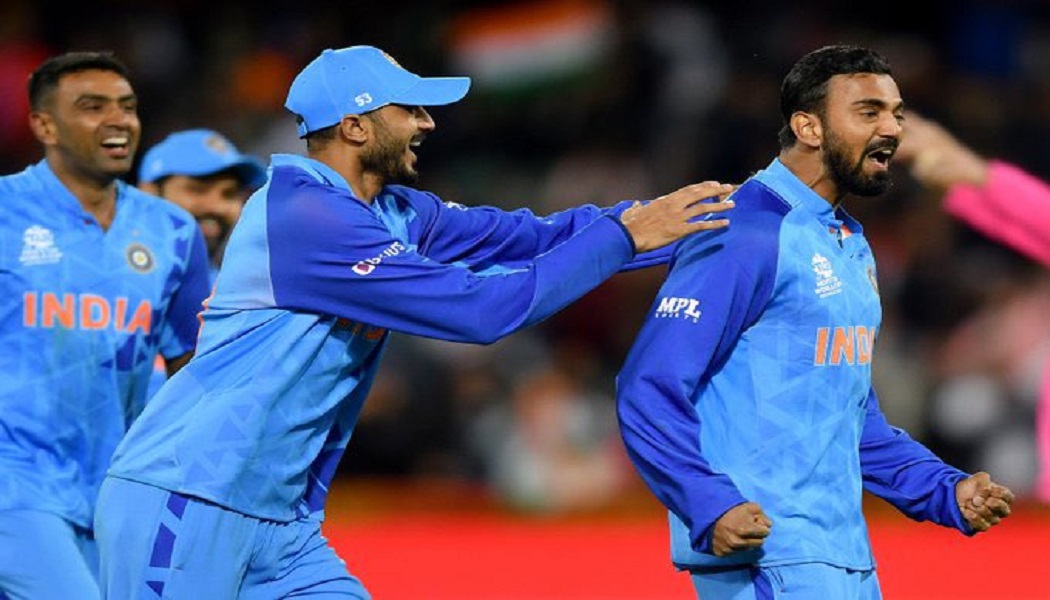 IND vs BAN T20 WC: भारत की सेमीफाइनल की राह हुई आसान, बांग्लादेश को 5 रन से दी मात, आखिरी गेंद पर जीता मैच