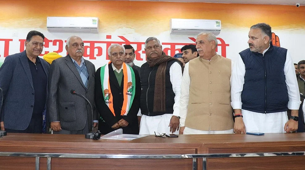 हरियाणा में BJP-JJP को झटका, बीजेपी किसान मोर्चा के प्रदेश उपाध्यक्ष समेत आधा दर्जन नेता कांग्रेस में शामिल