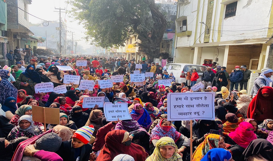 उत्तराखंडः हल्द्वानी में बेघर होने की आशंका में 50 हजार लोग सड़कों पर, सुप्रीम कोर्ट में 5 जनवरी को सुनवाई