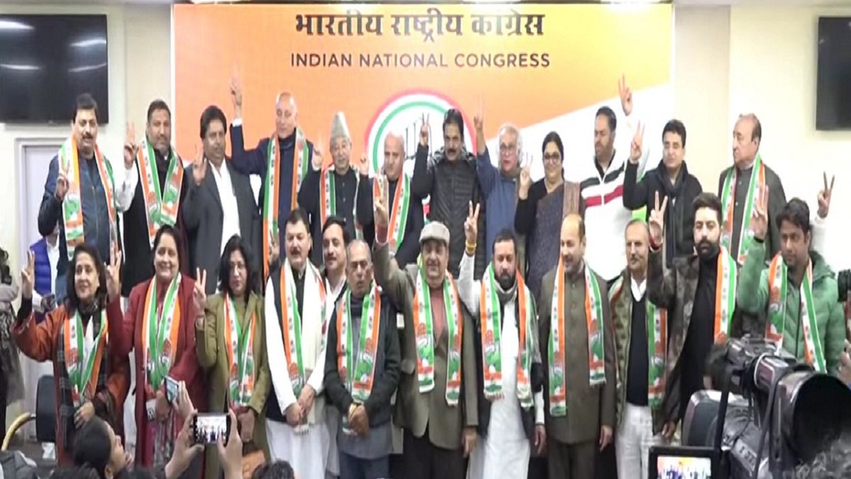 भारत जोड़ो यात्रा के कश्मीर पहुंचने से पहले राज्य के पूर्व डिप्टी सीएम समेत 17 बड़े नेता कांग्रेस में लौटे