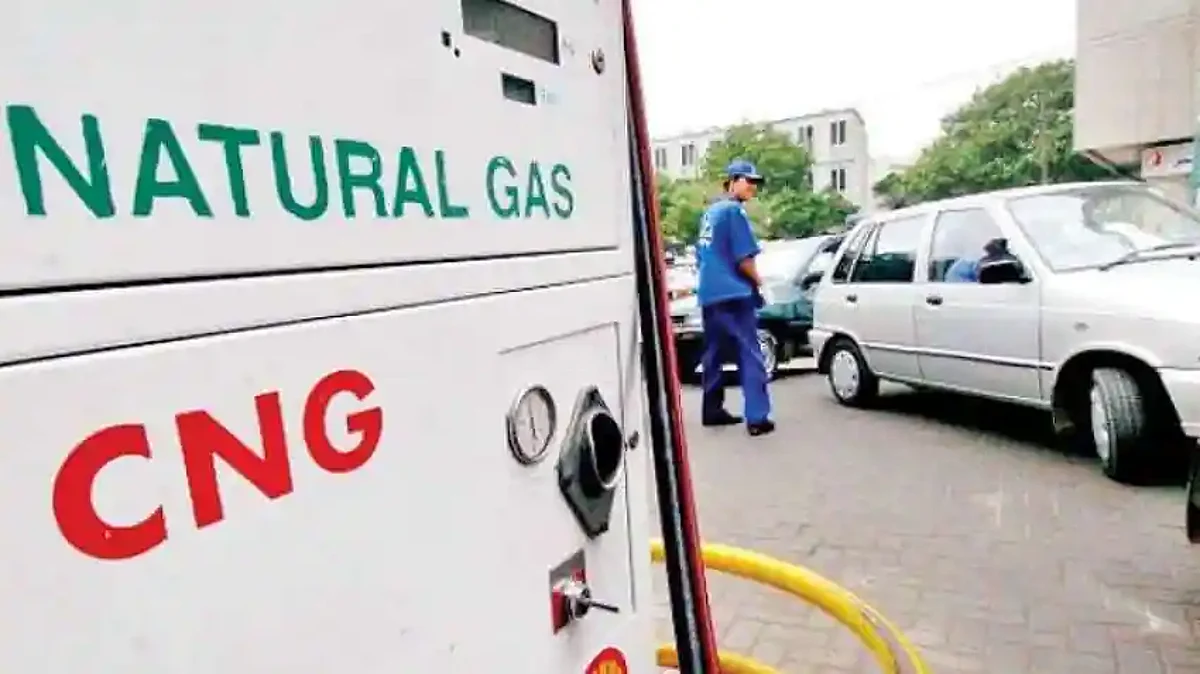 पेट्रोल-डिझेलनंतर PNG-CNGची दरवाढ:दिल्लीत CNG एक रुपया आणि PNG 50 पैशांनी महाग, आजपासून नवीन दर लागू