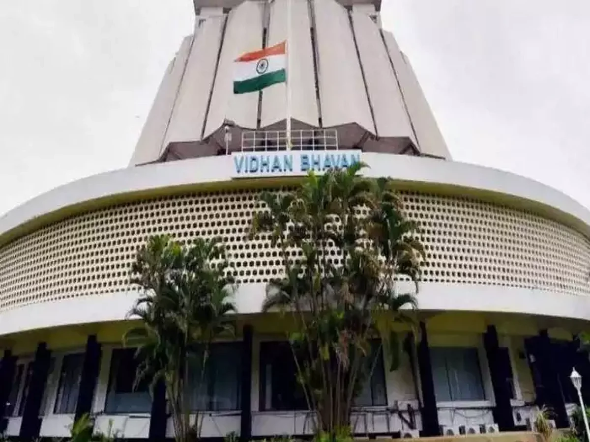 शक्ती विधेयकाला बळकटी
सुनावणीसाठी राज्यात विशेष न्यायालयांची तरतूद
विधीमंडळाच्या दोन्ही सभागृहांत एकमताने मंजूर