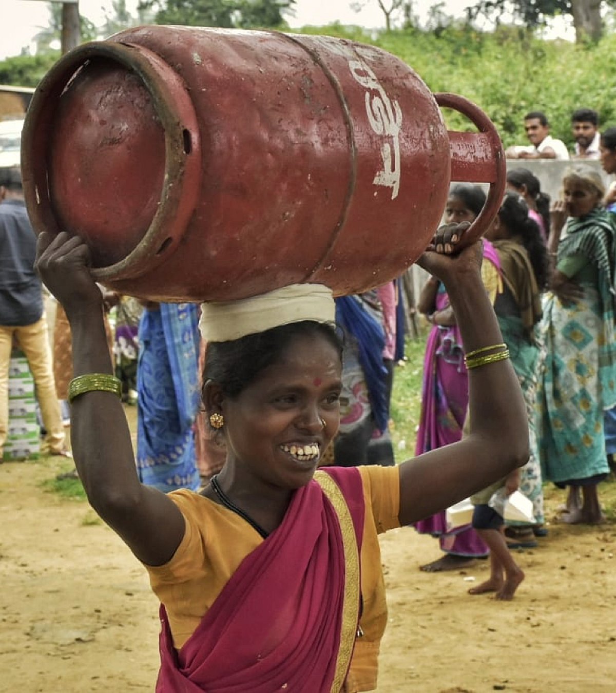 Fuelling Change Firewood alternatives for conservation