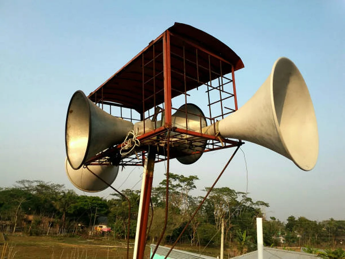 UP govt remove illegal loudspeakers from all religious places