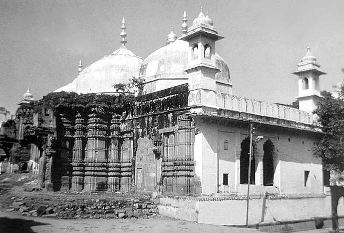 Court rejects demand for removal of Adv. Comm from Gyanvapi Masjid survey team