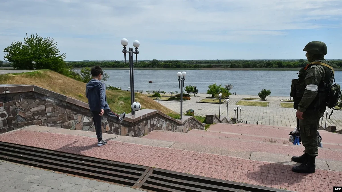 Putin speed up Russian citizenship process in Southern Ukraine