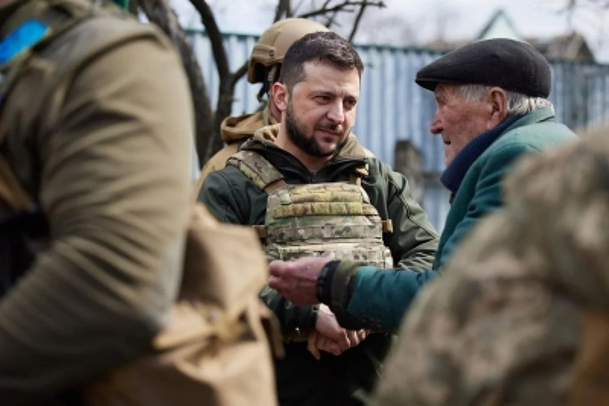 Zelensky pays a visit to the frontline in Kharkiv