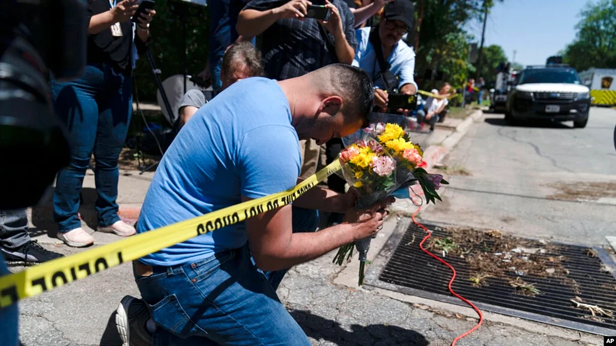 Gunman warns Texas students on social media before attacking the school