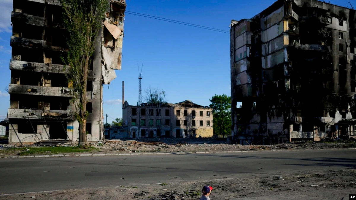 Scars of War Seem to be Everywhere in Ukraine After 3 Months