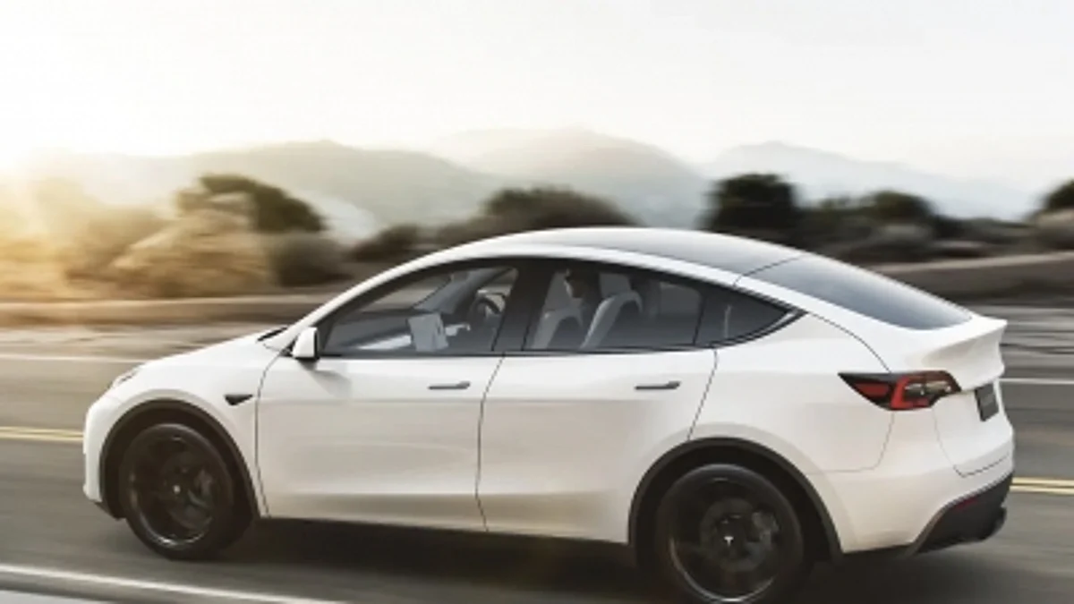 While driving in Canada, a Tesla Model Y allegedly caught fire