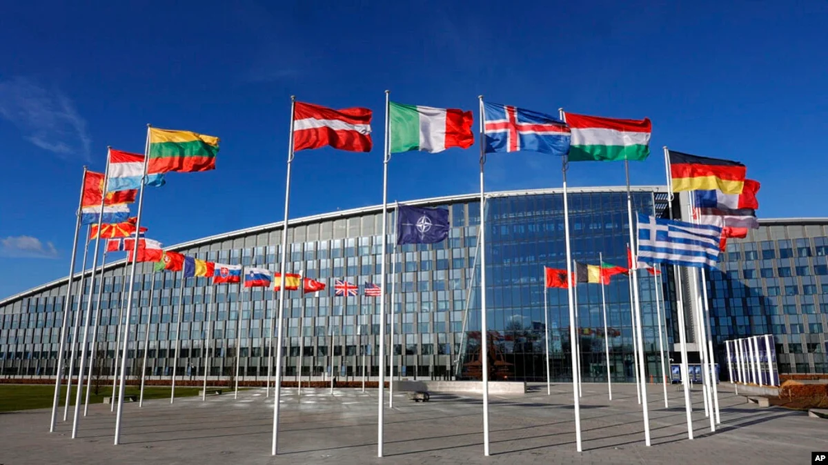 Neutral Switzerland Leans Closer to NATO in Response to Russia