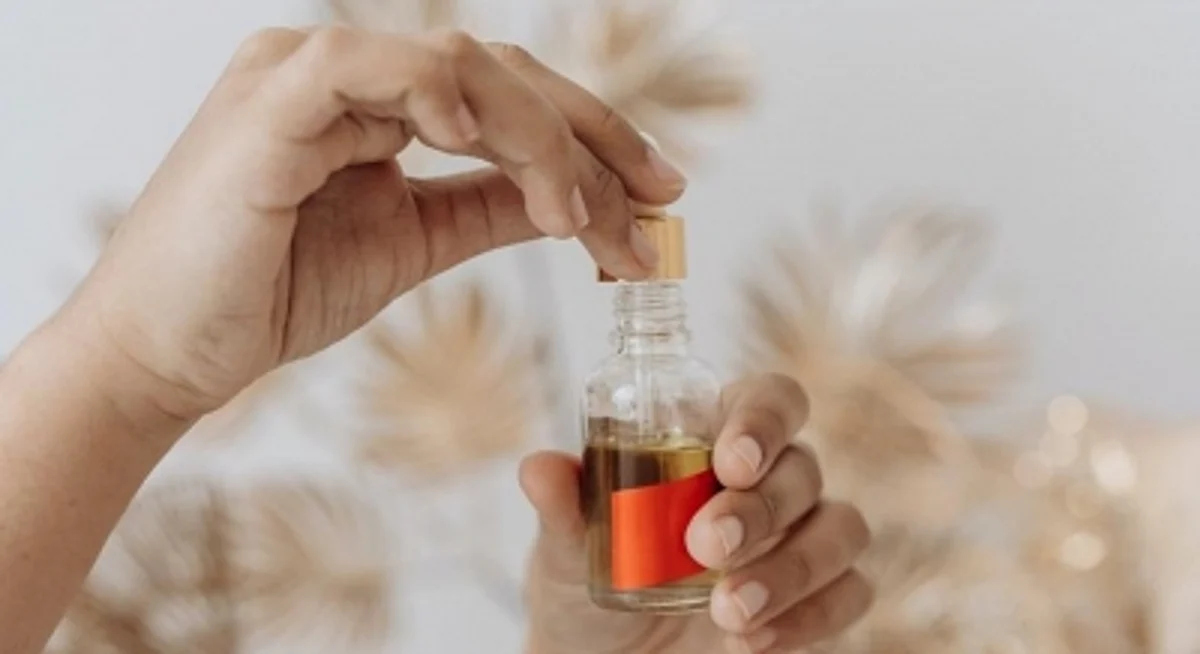 Kunkumadi tail (also known as Kumkumadi in the market) is a must-have face serum oil. (IANS)
