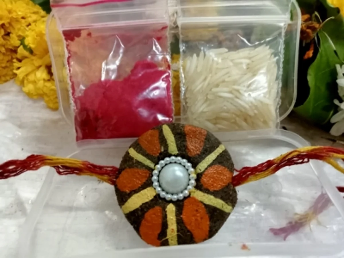 Rakhis made of cow dung will be the center of attraction not only in India but also abroad. (IANS)