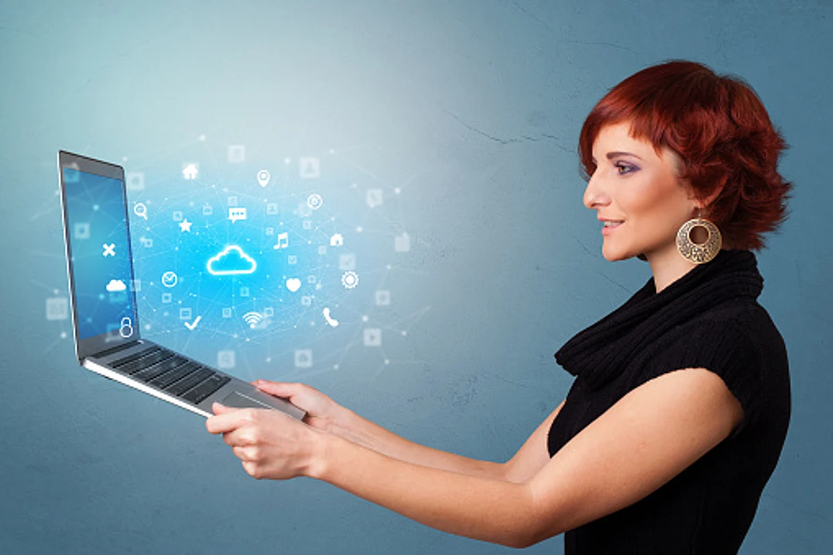 Currently, cloud computing acquired the top spot in improving business performance and making it more flexible. (Pixabay)