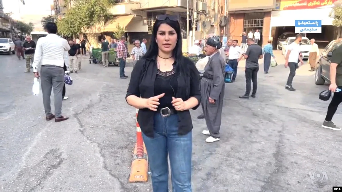 A screenshot of reporter Snur Karim doing a Facebook Live broadcast for VOA Kurdish in Iraqi Kurdistan shortly before authorities arrested her and video journalist Mohammed Azad Majeed.