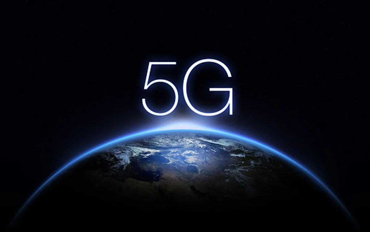 High-speed 5G mobile services. (Pixabay)