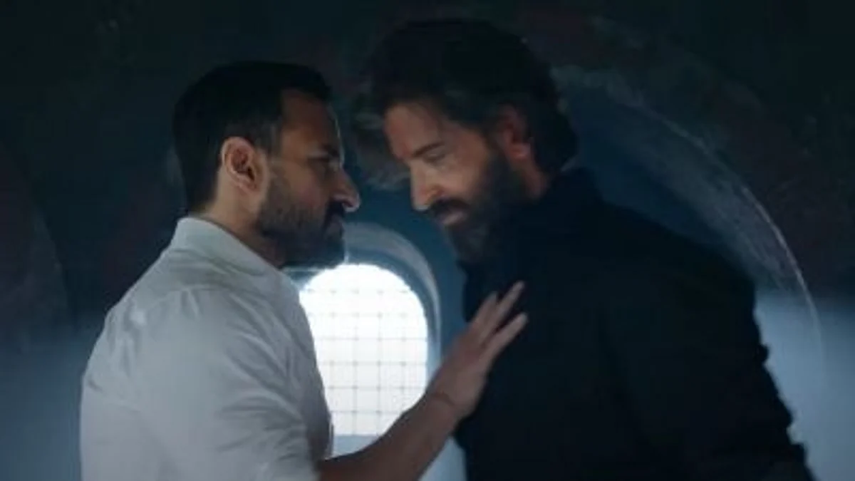 Hrithik Roshan and Saif Ali Khan in a still from Vikram Vedha.