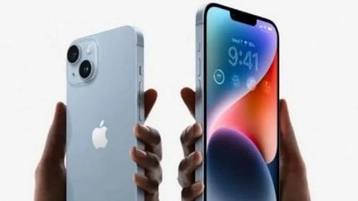 India is expected to become a manufacturing hub after companies like Apple limit their production in China.