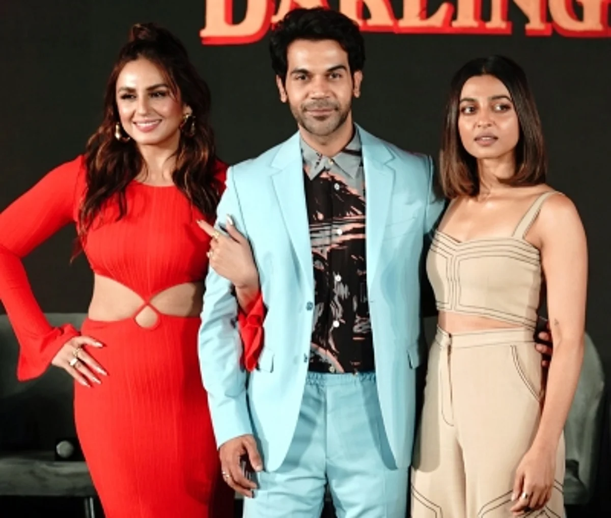 'Monica O My Darling' Trailer OUT: Rajkummar Rao, Huma Qureshi & Radhika Apte Starrer is Fun, Edgy Trailer.